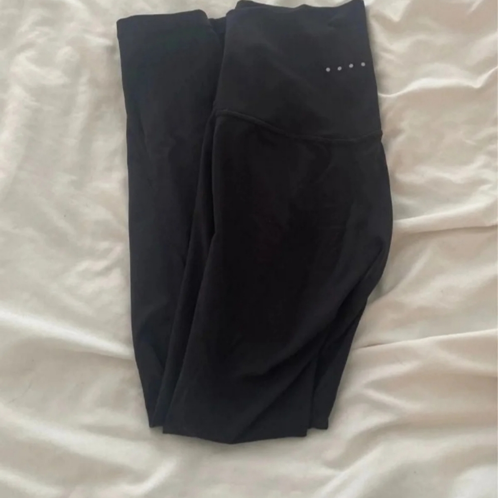 Medium Acta leggings